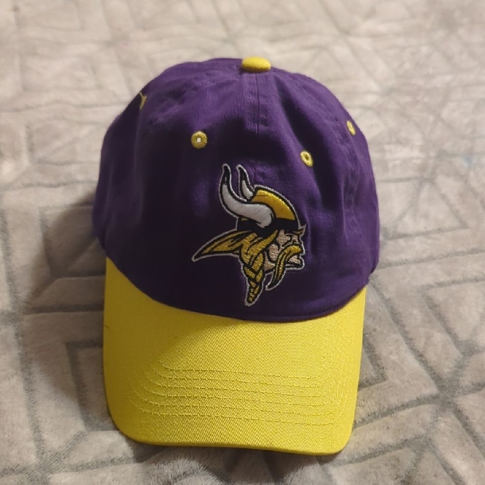 Minnesota Vikings Hat Cap Twins Enterprise Purple Yellow Snap Back NFL Football